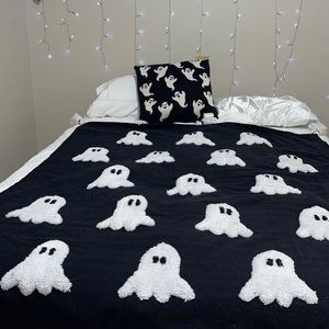 Rachel Zoe Ghost Blanket